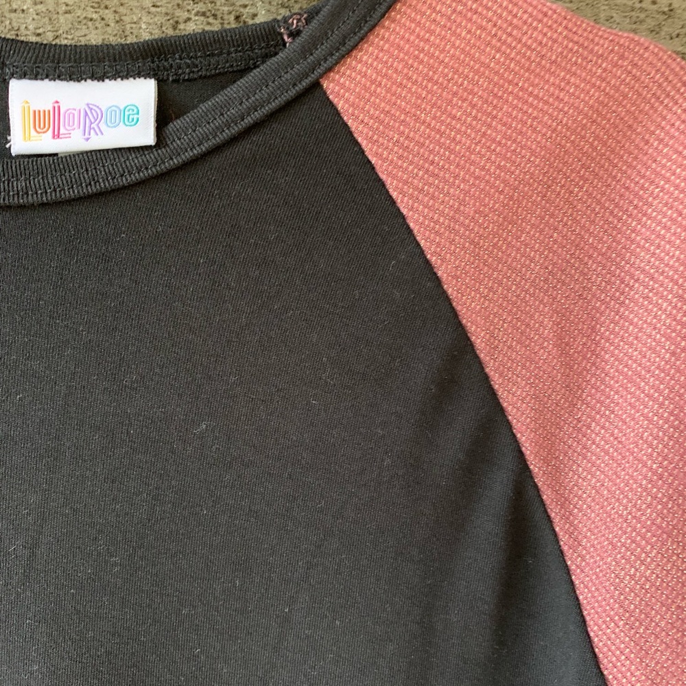 LuLaRoe Randy Tee - Picture 2 of 2
